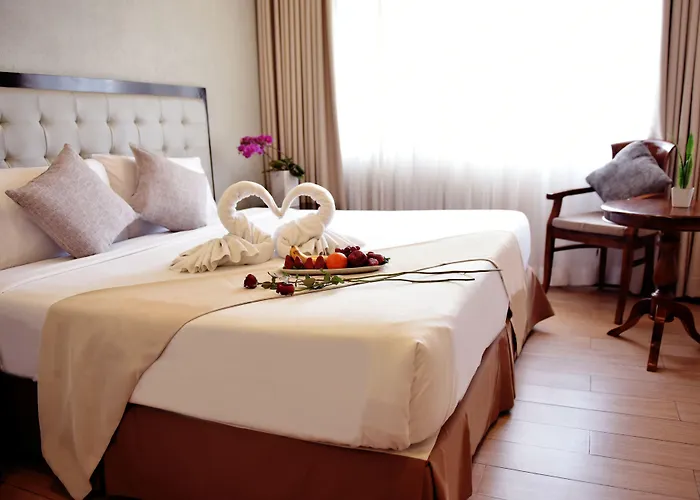 Aura One Hotel