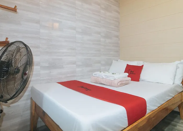 Reddoorz Hostel @ Faes Transient House Baguio City