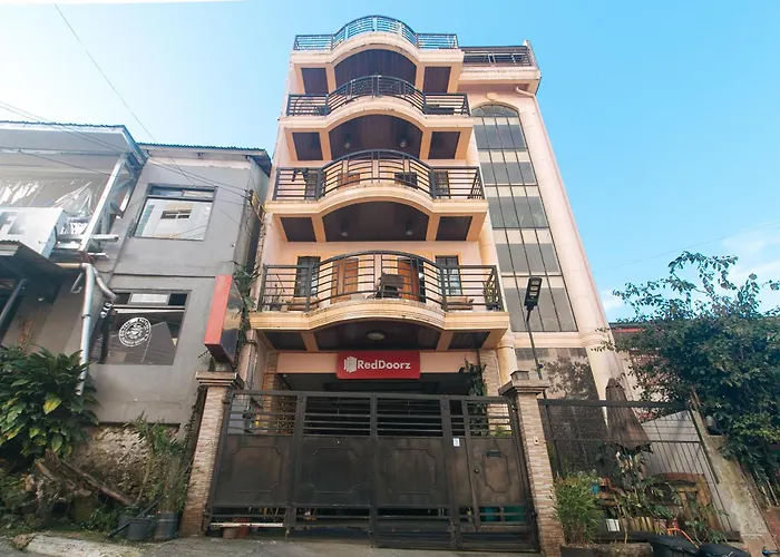 Reddoorz Hostel @ Faes Transient House Baguio City